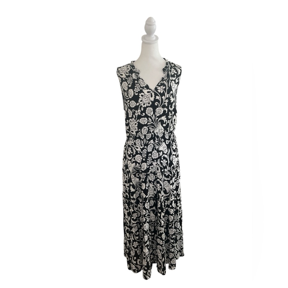 Elegant Black and White  Sleeveless MSK Women’s dress size large